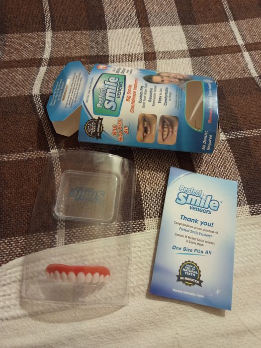 Продам Новые Искусственные Зубы. Цена указана за нижнюю и верхнюю чел.