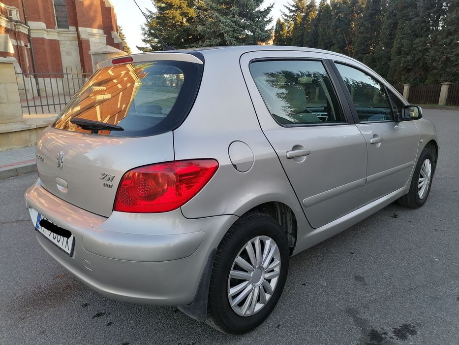 Peugeot 307*1.6hdi*90km*2005r lift*klima*niski przebieg