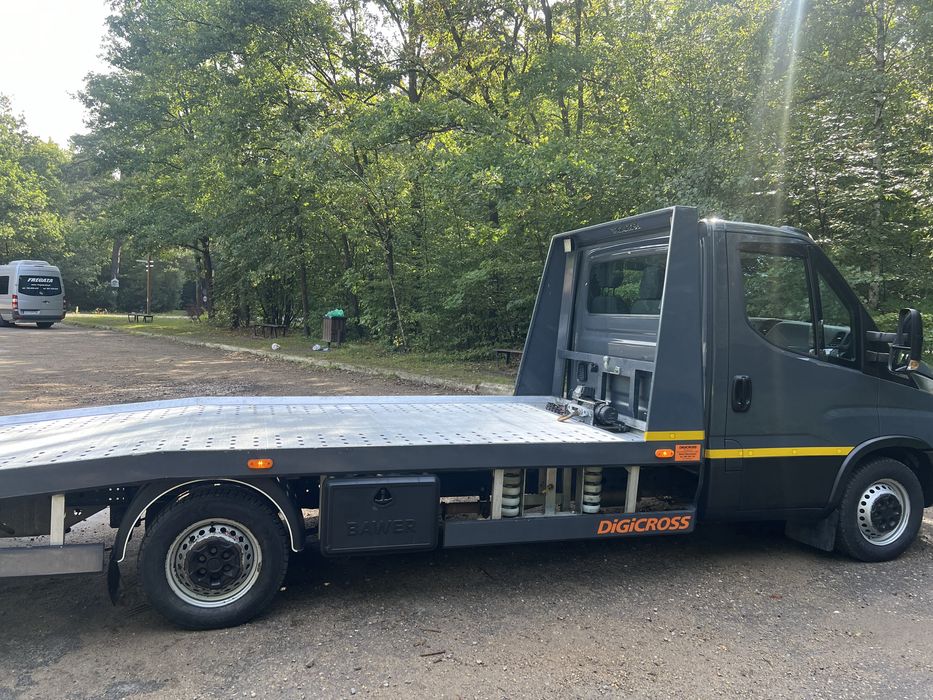 Autolaweta 24/7 wynajem Pomoc drogowa 24h Iveco Daily Auto Pomoc
