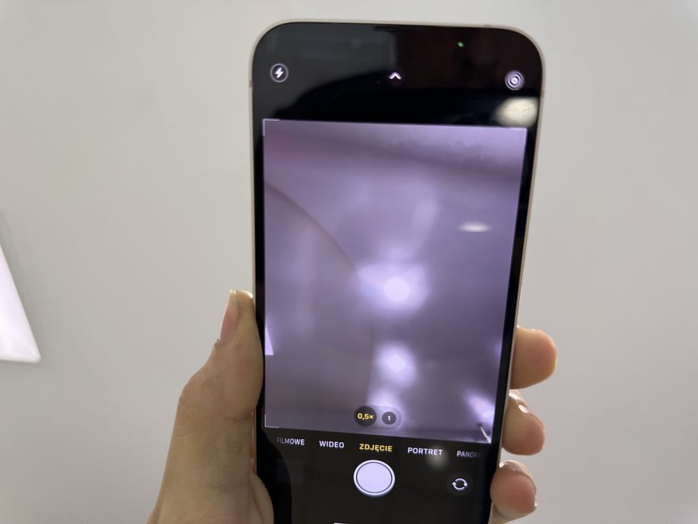 iPhone 13 128GB 80% aparat 0.5x problem