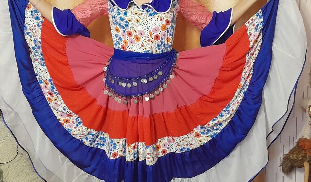 Циганський костюм (сукня)