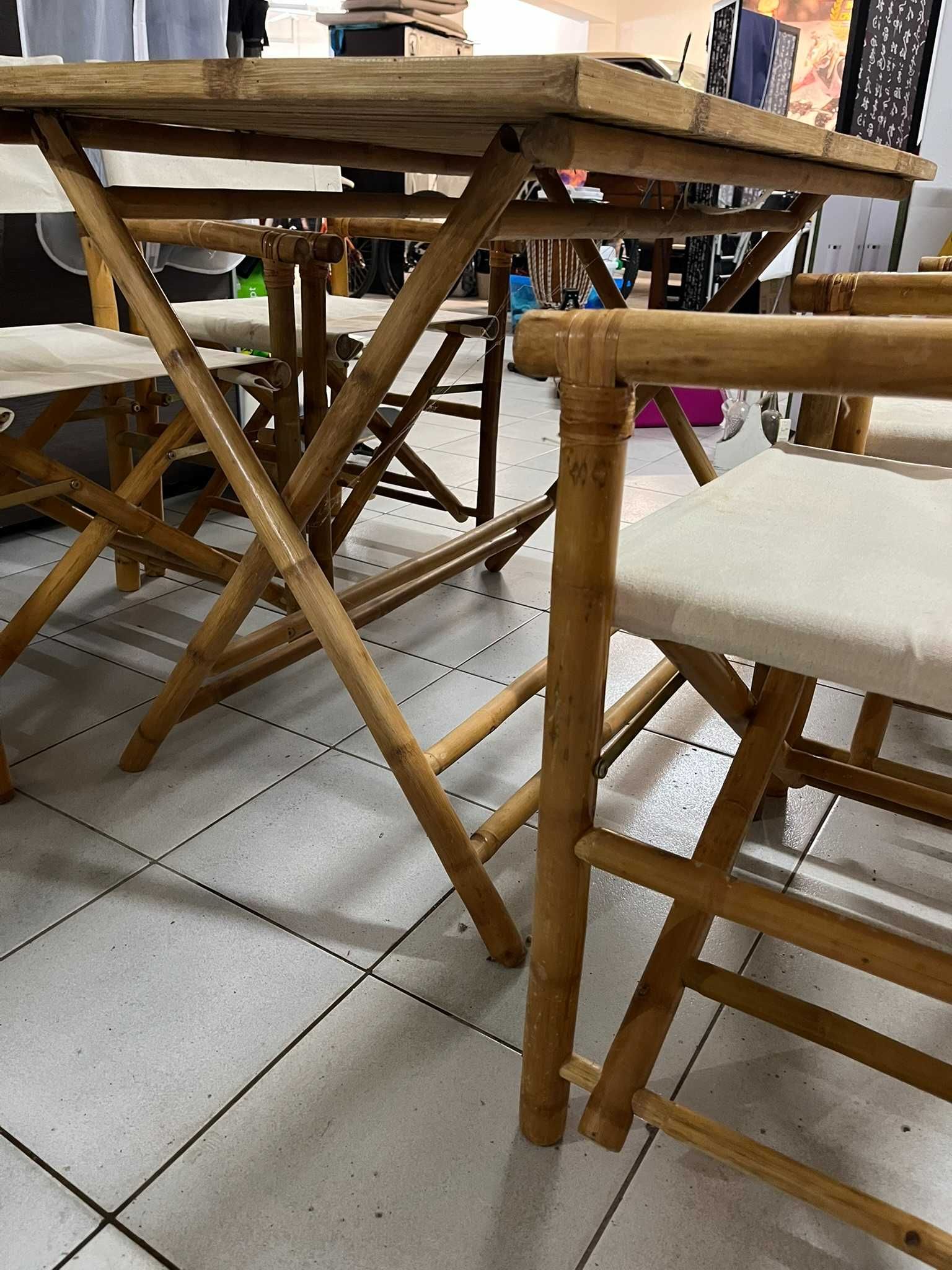 Conjunto de refeção de exterior em Bambu
