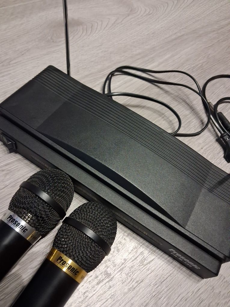 Karaoke prosonic. 2 mikrofony plus stacja