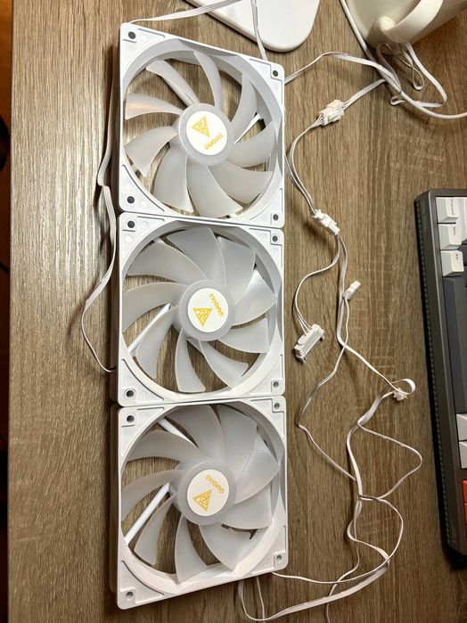 Три кулери Gamdias ARGB 120 mm