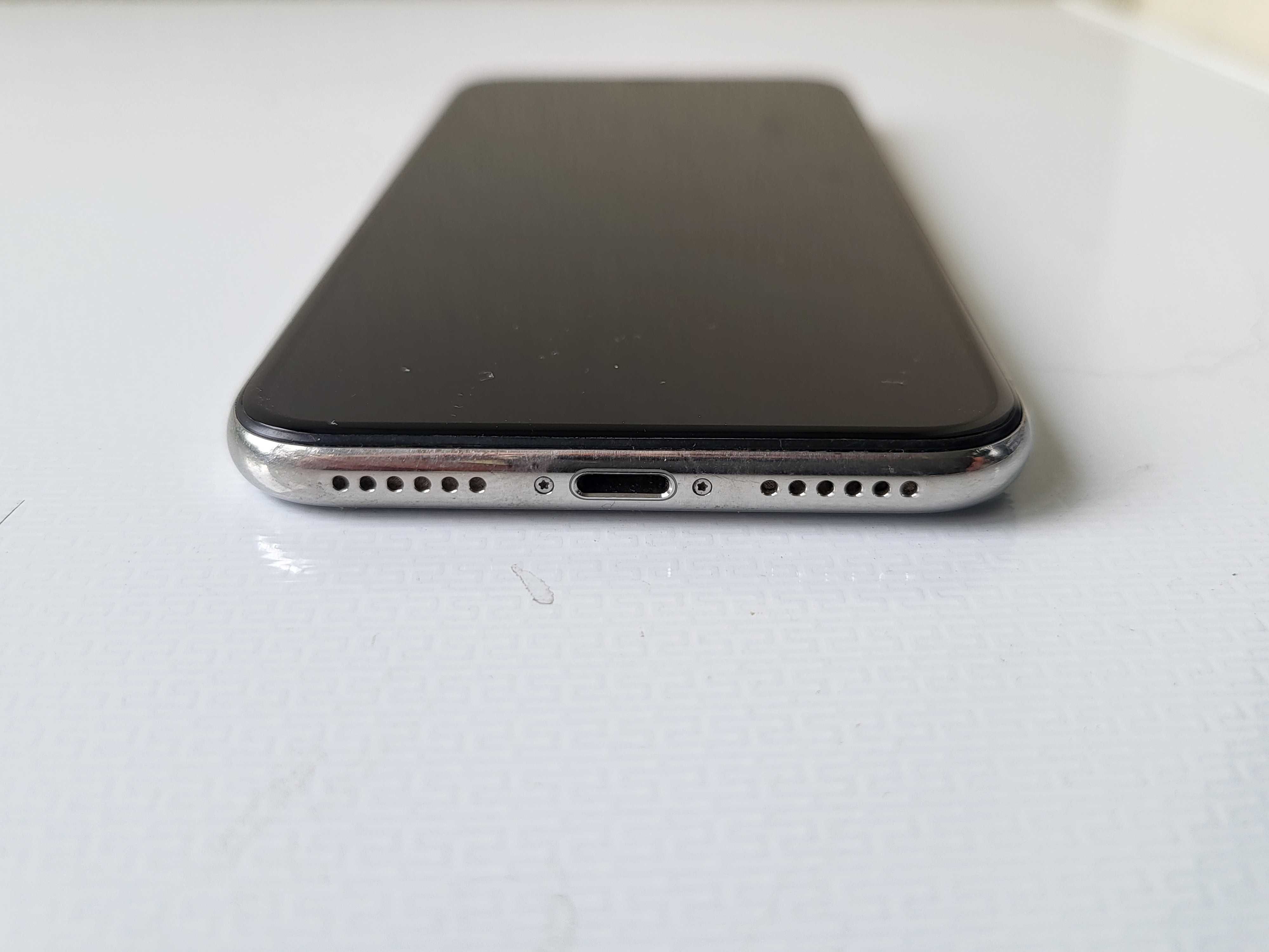 Продам свій iPhone X 64Gb