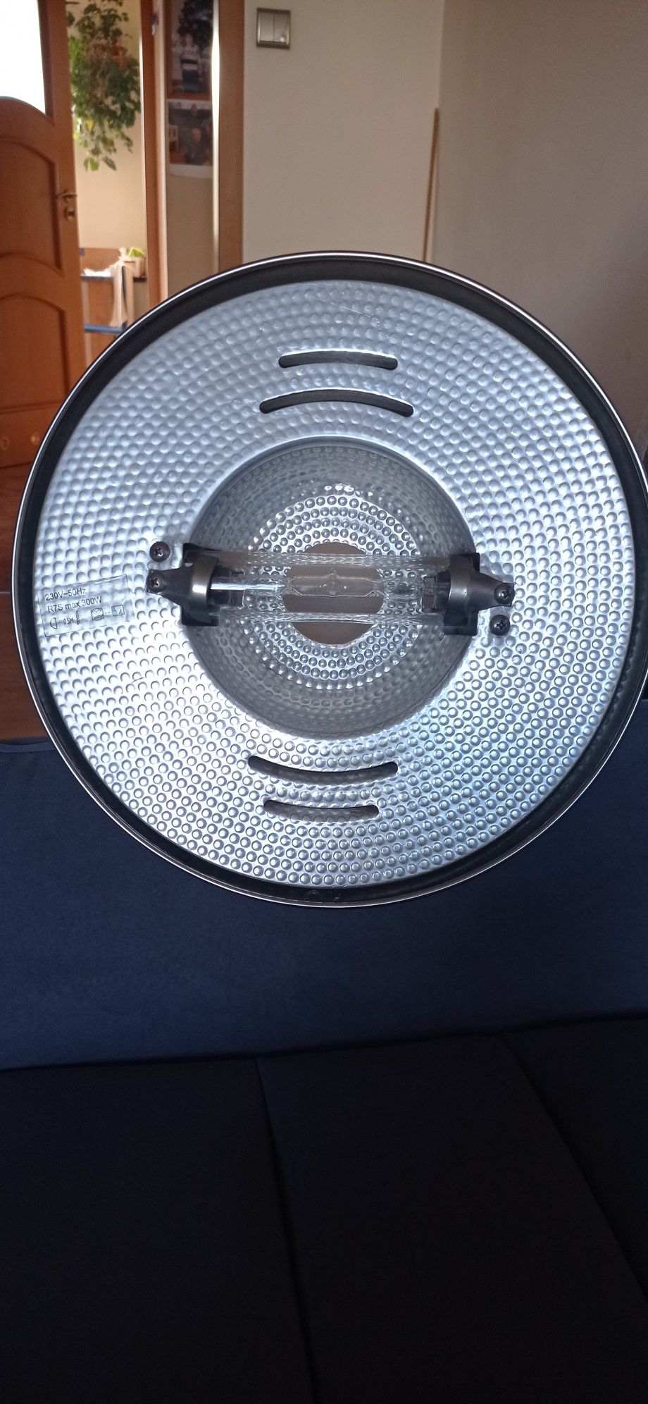 Lampa spojąca podłogowa