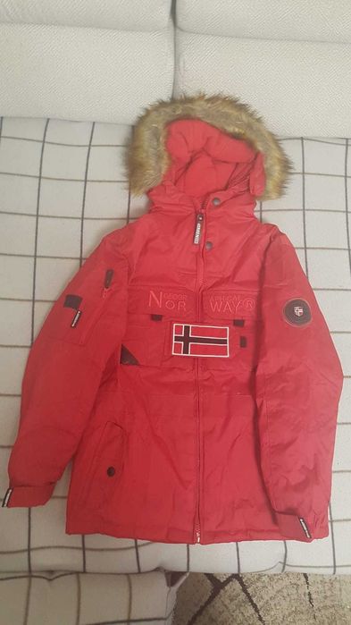 Ciepła kurtka zimowa chłopięca Geographical NORWAY EU 12Y