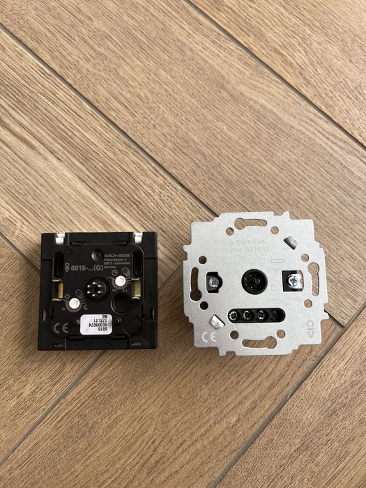 przełącznik busch jaeger 6815…