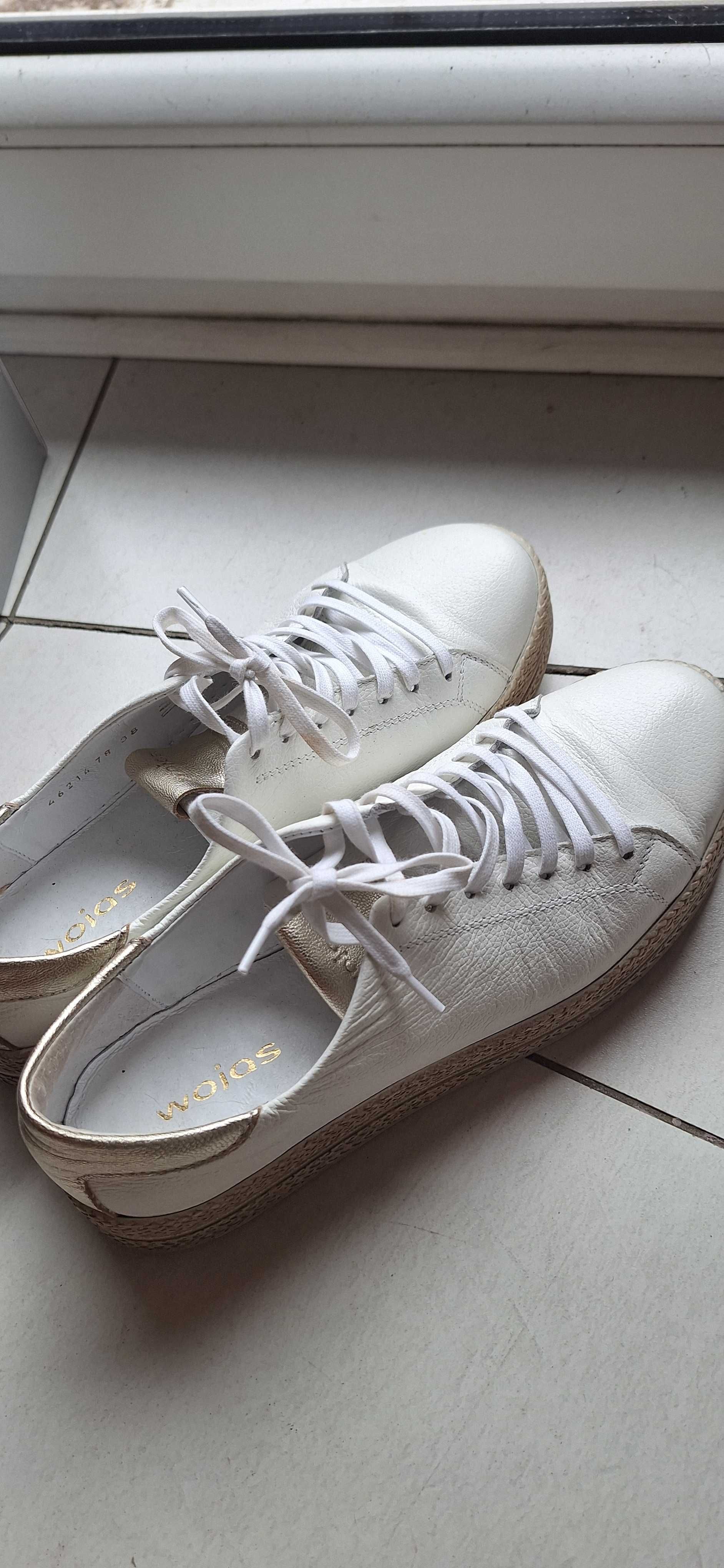 Buty skórzane Wojas