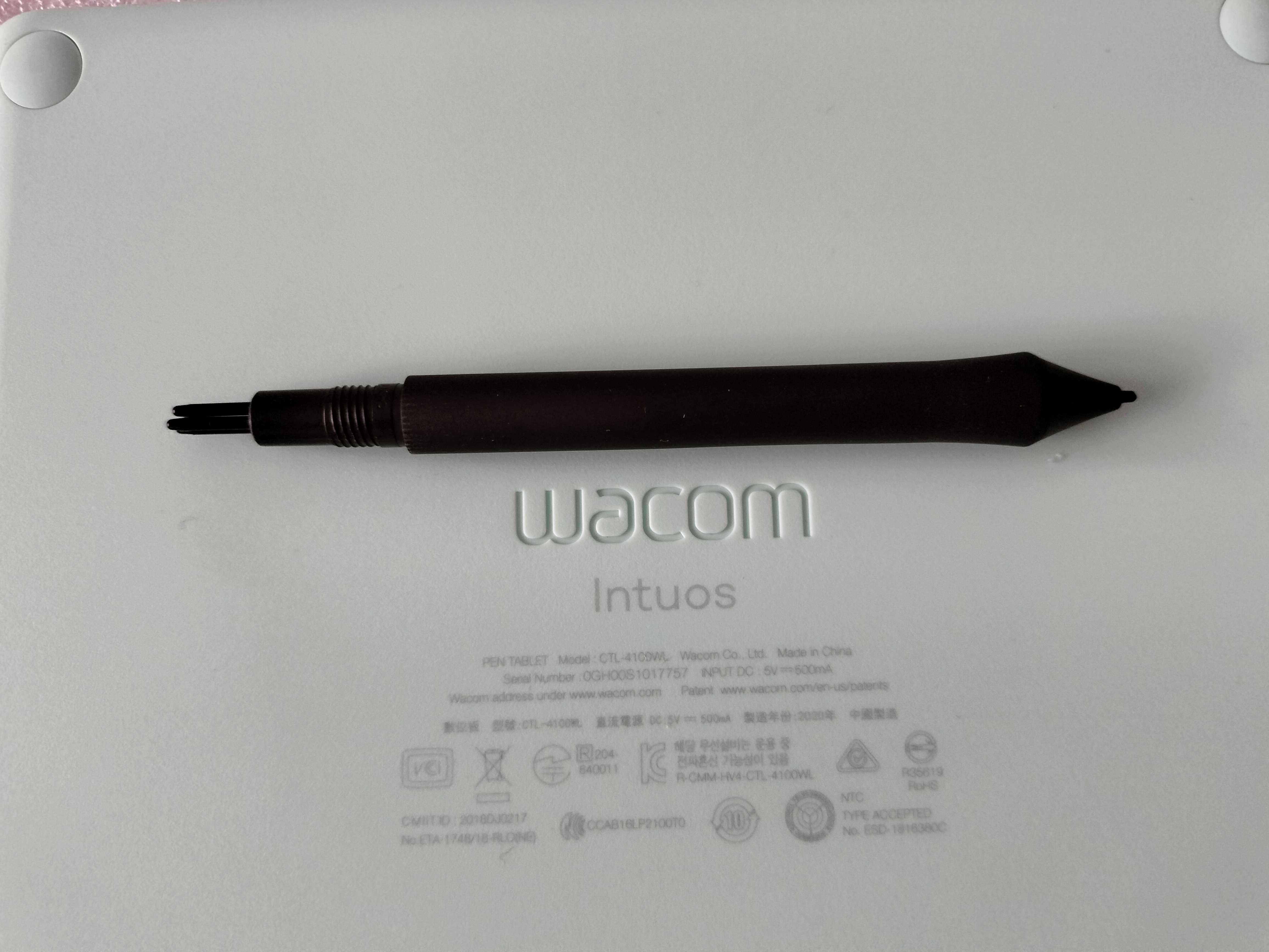 Графічний планшет Wacom Intuos S CTL-4100WL ідеальний, супер комплект!