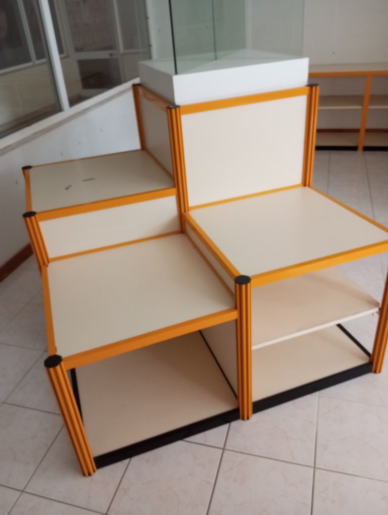 Móveis de papelaria