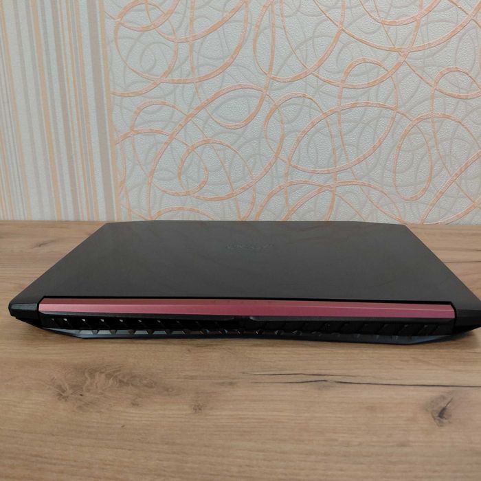Ігровий Acer Nitro 5 FullHD/8300H/GTX 1050/DDR4 16Gb/SSD 256+HDD 500Gb
