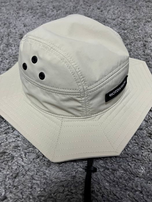 Панама riot division