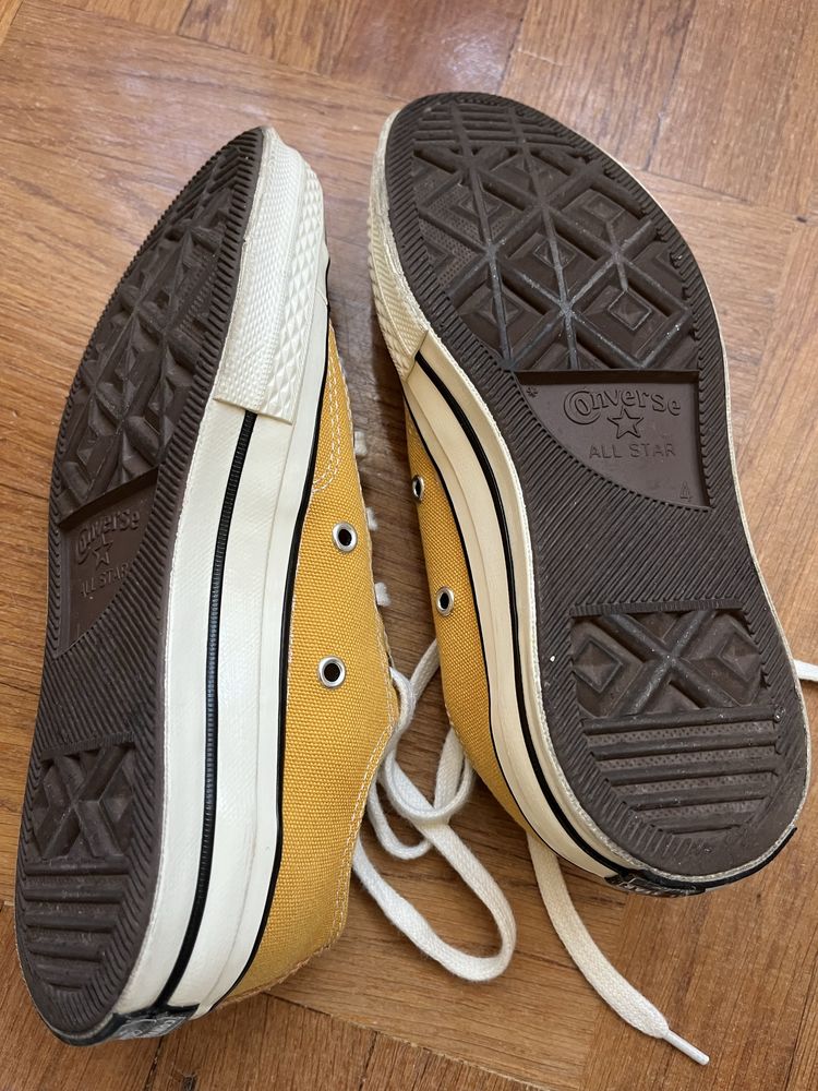 Vans Amarelos - usados 2 vezes - tamanho 36,5