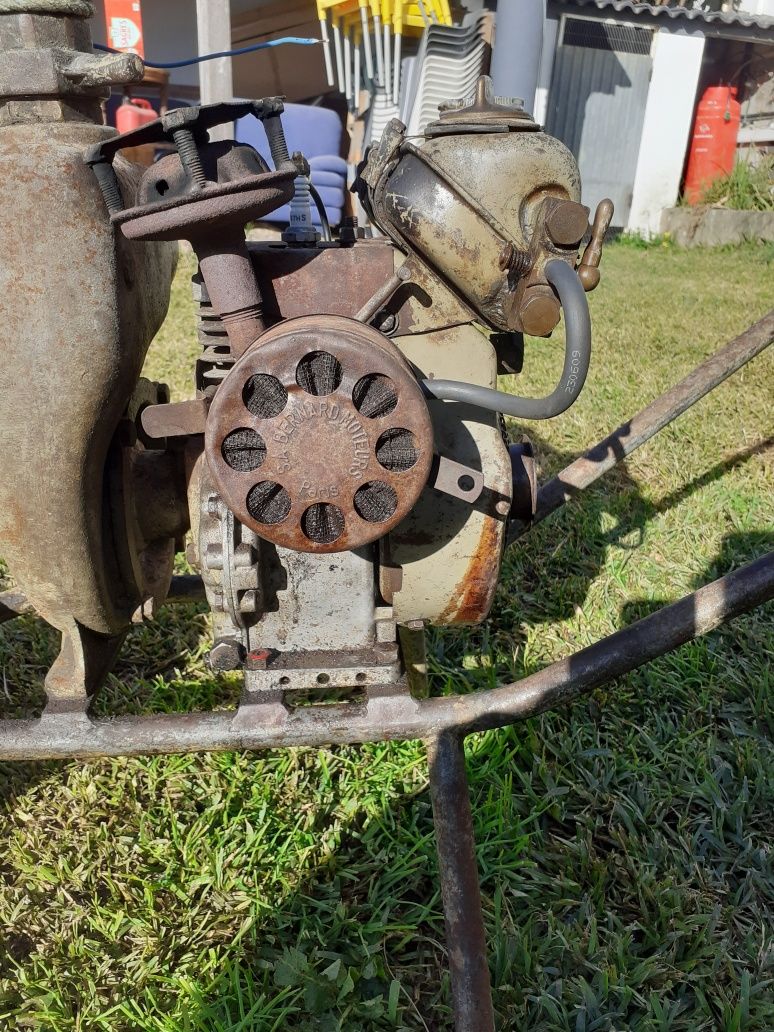 Vendo motor de rega Bernard usado a tirar água com chupador incluído