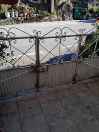 portões articuláveis em ferro 3 portas em bom estado