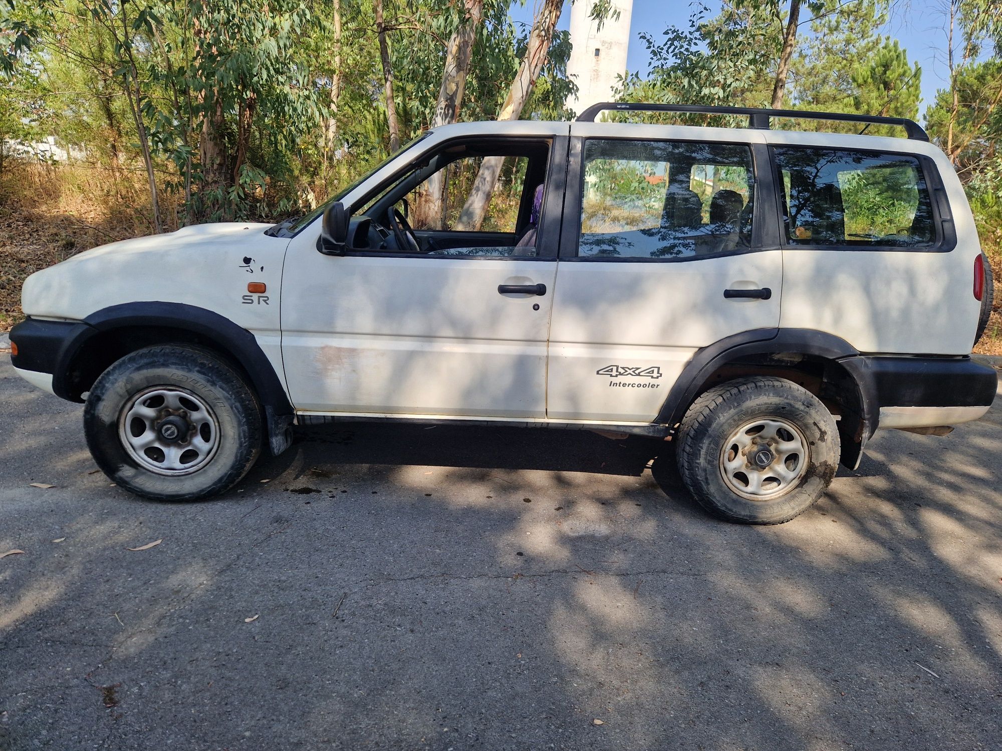 Nissan Terrano II 2.7 TD – 7 Lugares (1996)