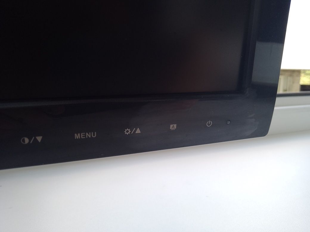 РК монітор ASUS VS238N