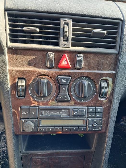 Mercedes C180 gasolina W202 para peças todo Material disponivel