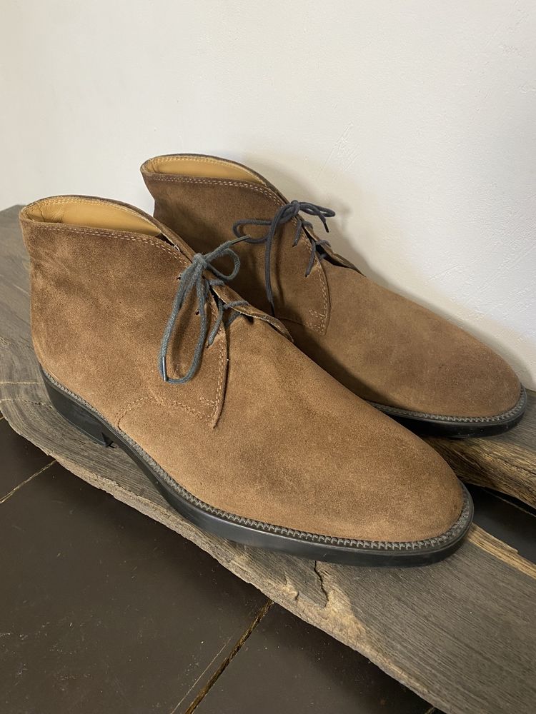 Tod's Brown Suede Chukka Boots