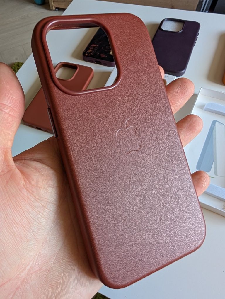 Ціна за всі чохли iPhone 15 Pro Magsafe Leather Silicon Case чехол