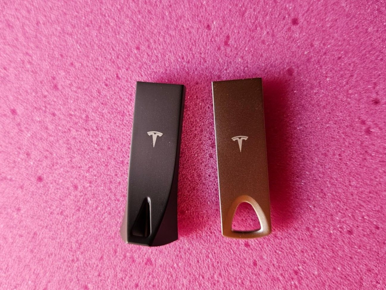 Tesla USB Stick 128Gb 3.1 Original флешка оригінал