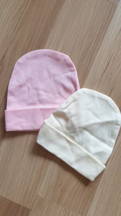 Czapka czapeczka po kąpielówka bezszwowa pajacyk body śpiochy pilotka