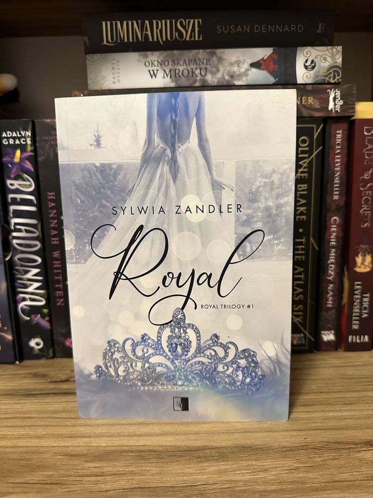 Royal trilogy Tom 1 - Sylwia Zandler