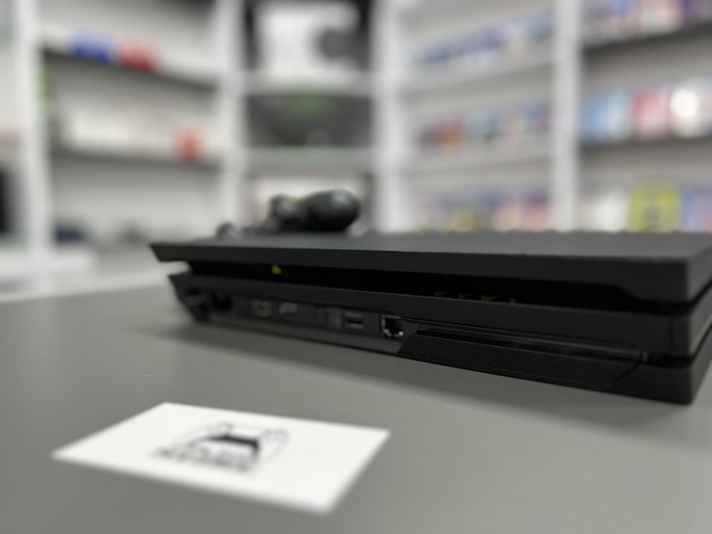 Sony PlayStation 4 Pro 1TB відмінний стан, гарантія 12 місяців