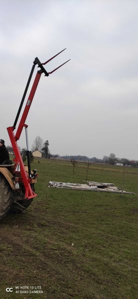 Podnośnik Na Tuza Ładowacz Dźwig Do Bel Widły Tur Wysokość 4m. Dostawa