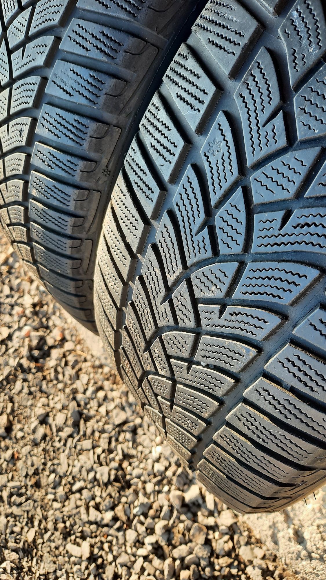 Goodyear 225/50 R18 UltraGrip 6 mm