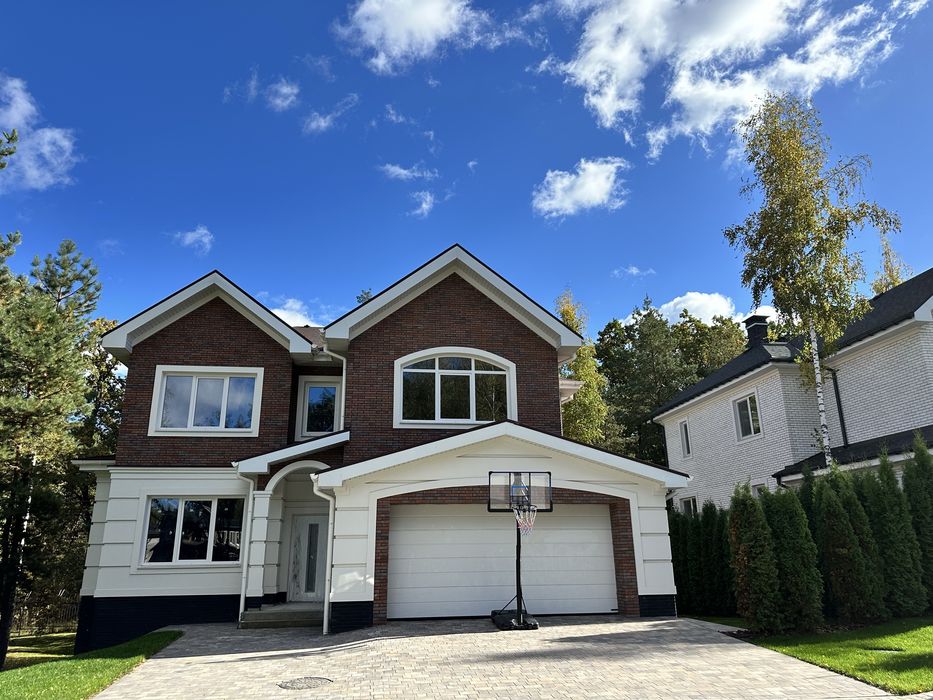 Продаж готового будинку 412 м2 під ремонт у КМ Green Hills (Київ 10км)