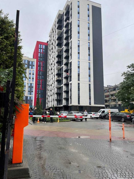 Продаж видової 2 к. квартири в центрі!