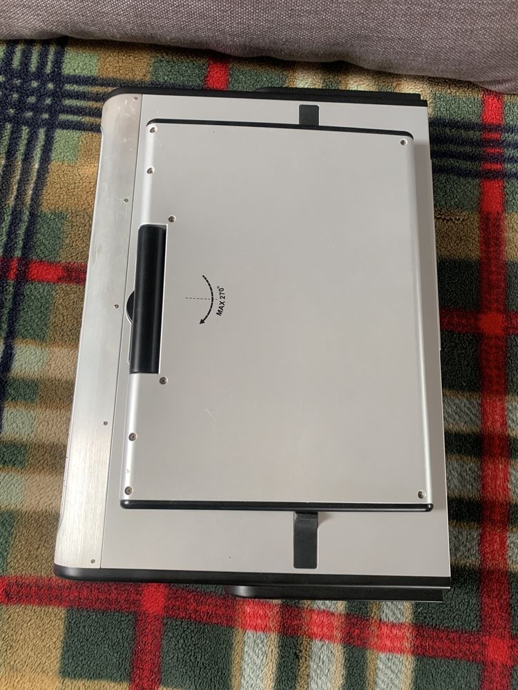 Портативный DVD плейер с экраном откидным B&Q KTD-51004