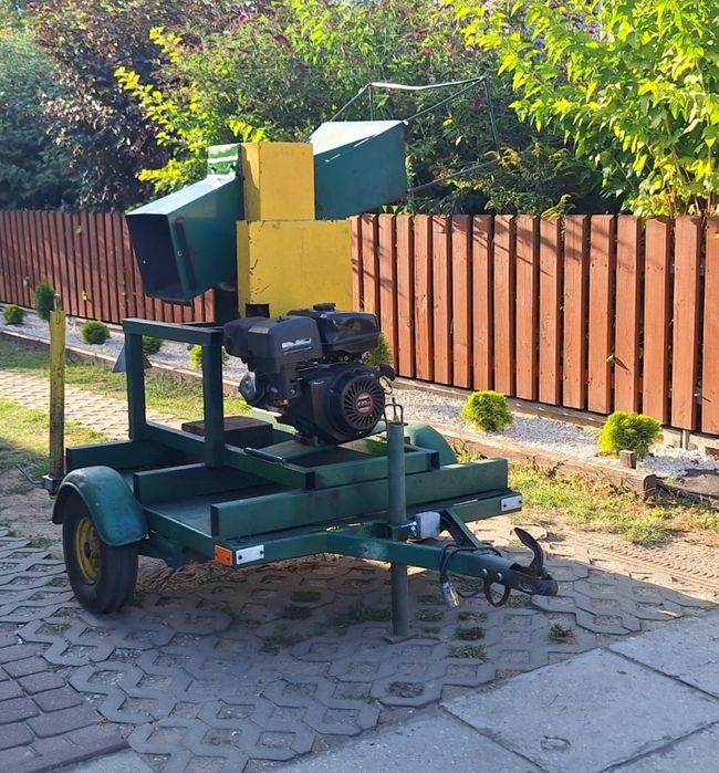 Sprzedam rębak spalinowy  .