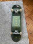 Skate semi novo