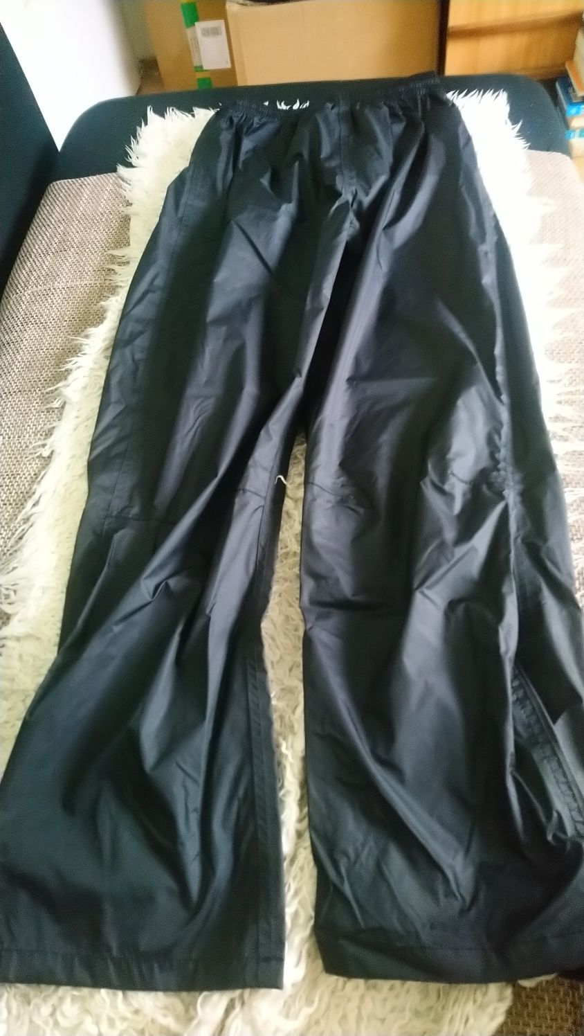Spodnie przeciwdeszczowe rozmiar L