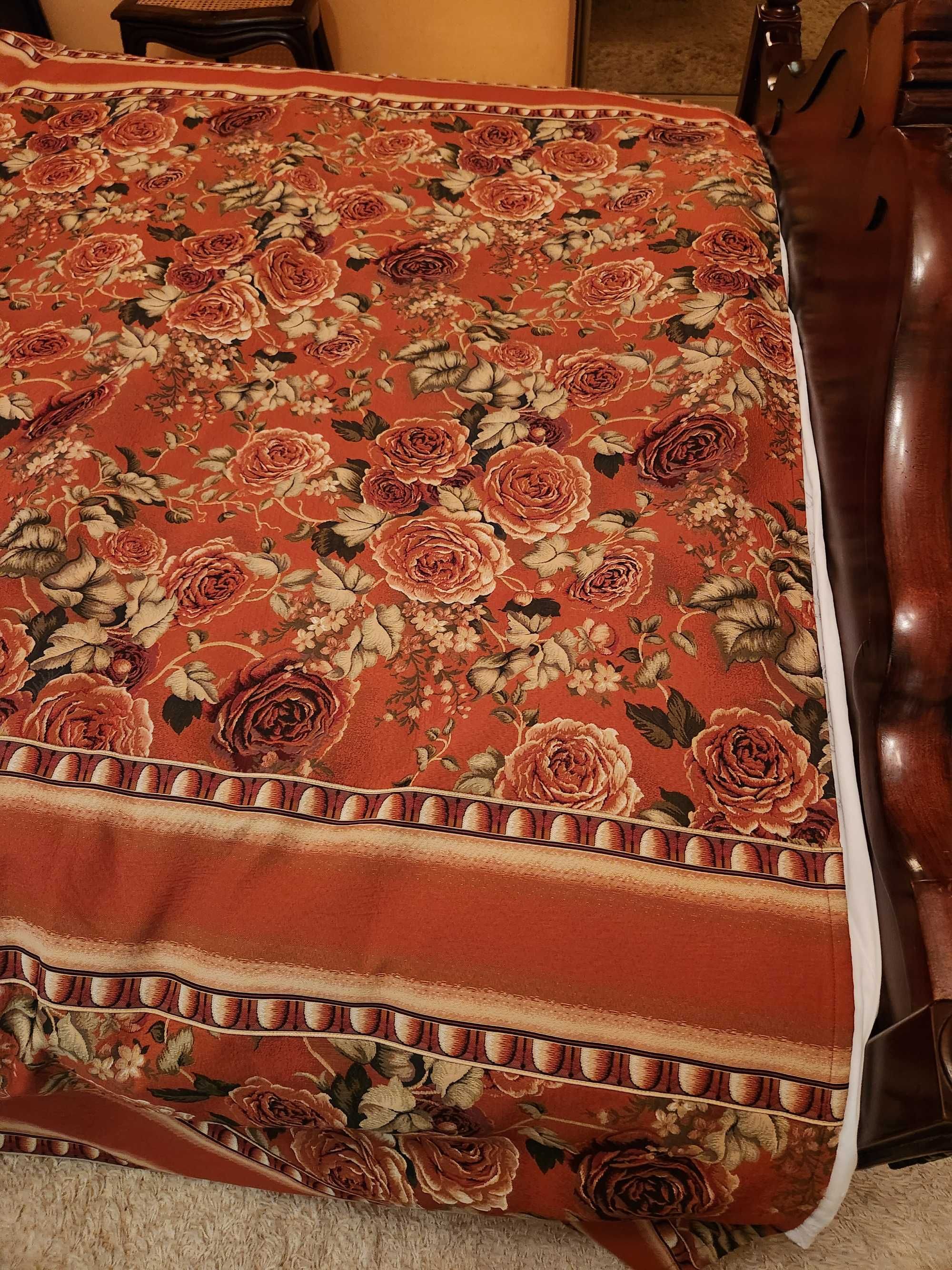 Elegancka narzuta na łóżko dwustronna 2.55m x 2.40 m