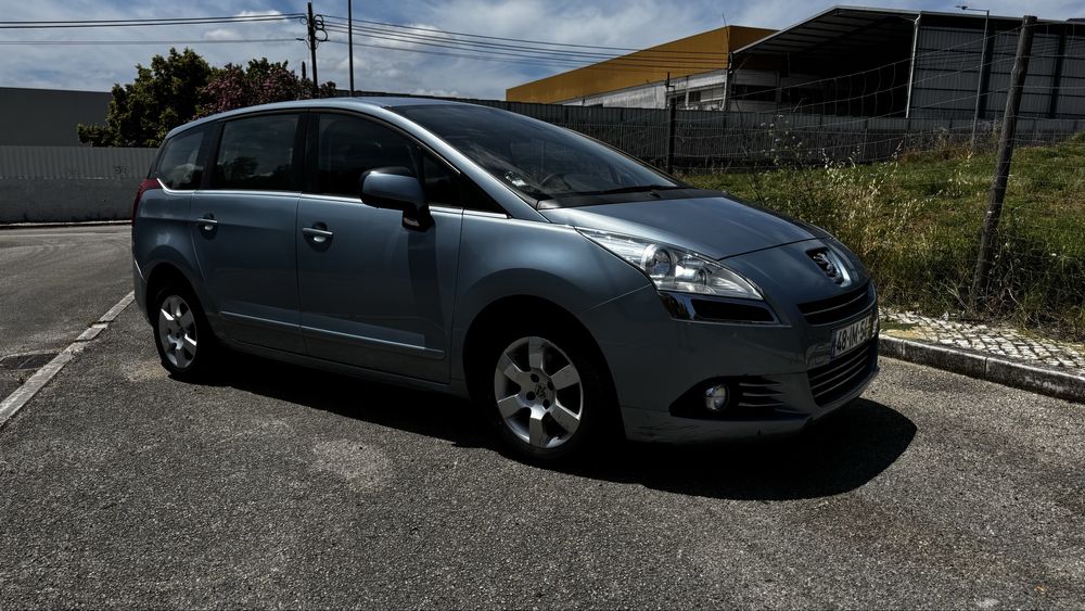 Peugeot 5008 1.6HDi Exclusive 7 lugares