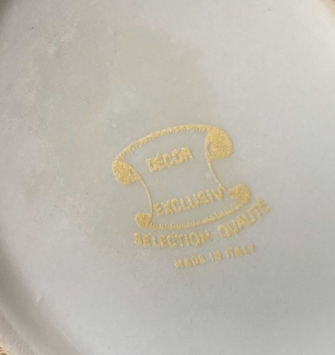 Peça decorativa em ceramica