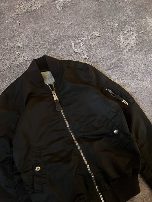 Жіночий бомбер Alpha Industries