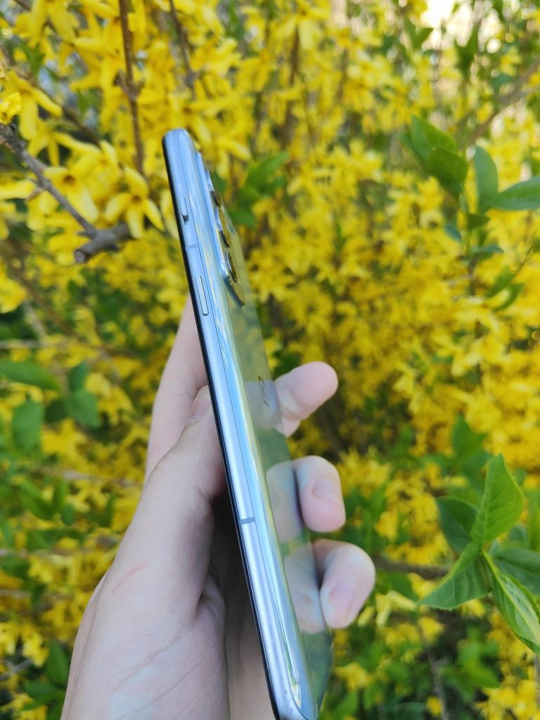 OnePlus 9rt 12/256 Snapdragon 888
