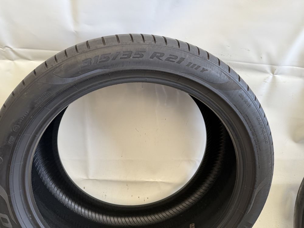 275/40/21-315/35/21 Pirelli P Zero Run-Flat