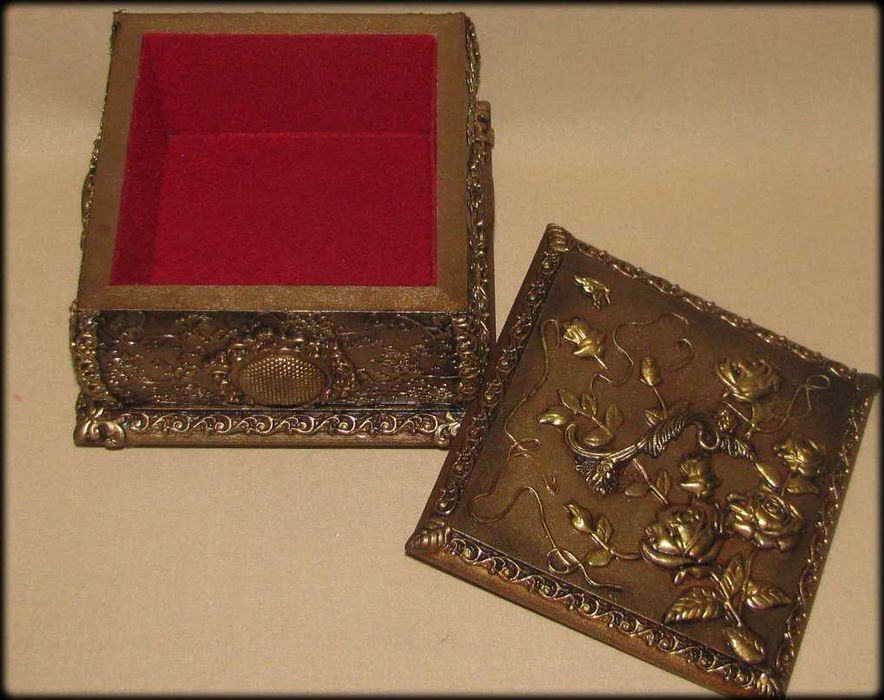 Szkatułka na drobiazgi