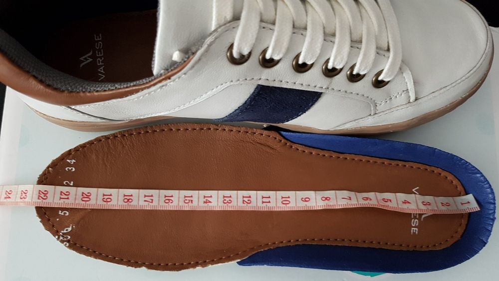 Кроссовки из нат.кожи VARESE 33,34р,оригинал.