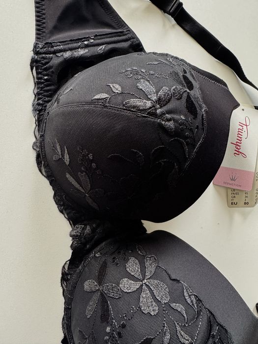 Nowy czarny biustonosz Triumph