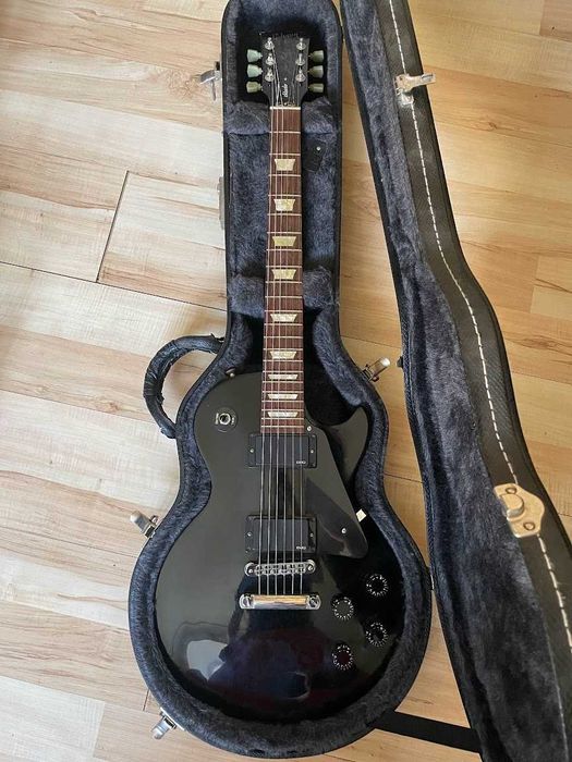 Гітара Gibson Les Paul Studio, Fender Strat USA FENDER CN-60S NAT Cort