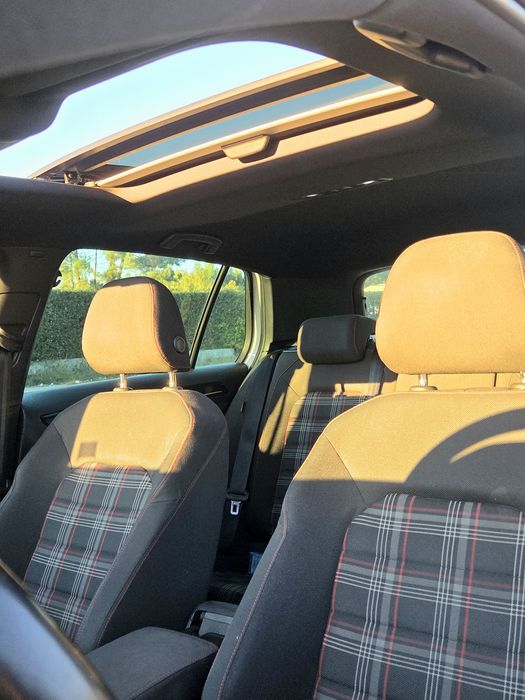 Golf 7 GTI 220 CV - Teto Panorâmico - BBS - Excelente estado