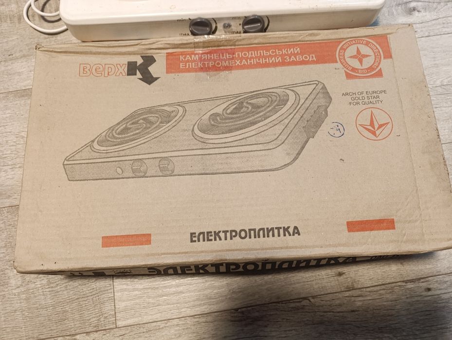 Продам электроплиту