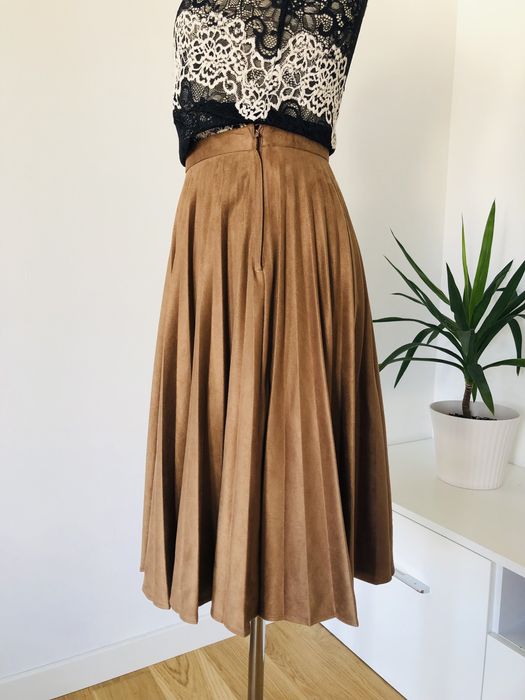 109.r.S. J.nowa Reserved Plisowana midi brązowa rozkloszowana spódnica